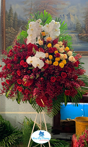 HOA CHÚC MỪNG HCM18